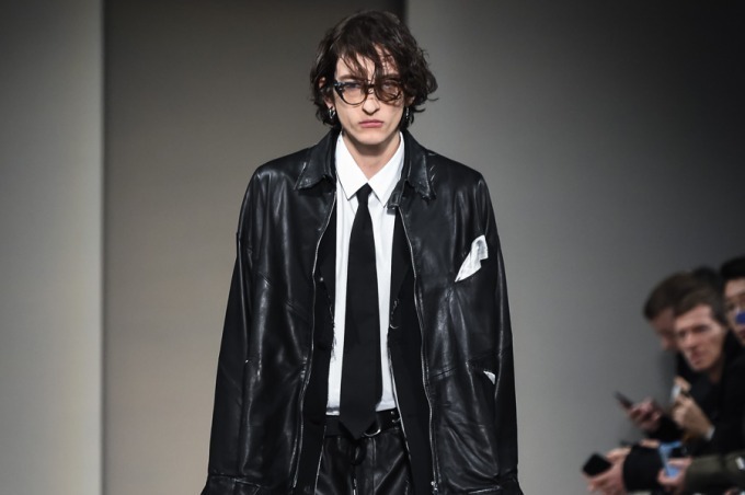 サルバム 2018-19年秋冬 ウィメンズ&メンズ コレクション