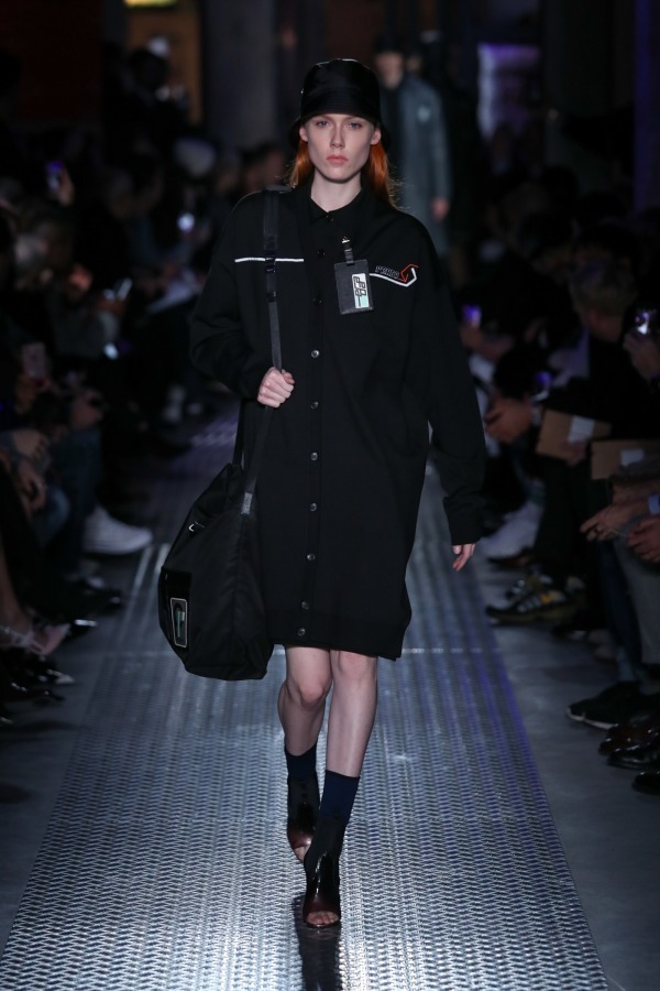 プラダ(PRADA) 2018-19年秋冬ウィメンズ&メンズコレクション プラダ(PRADA) 2018-19年秋冬ウィメンズ&メンズコレクション
