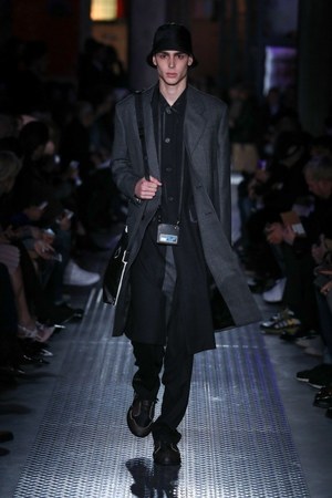 プラダ(PRADA) 2018-19年秋冬ウィメンズ&メンズコレクション  - 写真51