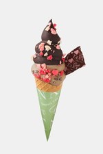 松坂屋名古屋店のバレンタイン、いちごを丸ごと使用したチョコや会場限定ソフトクリームなど｜写真3