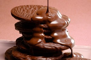 洋菓子老舗「上野風月堂」のバレンタイン - チョコがけ「プティゴーフル」、ウサギやハート型チョコも