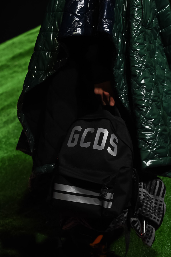 ジーシーディーエス(GCDS) 2018-19年秋冬ウィメンズ&メンズコレクション  - 写真44