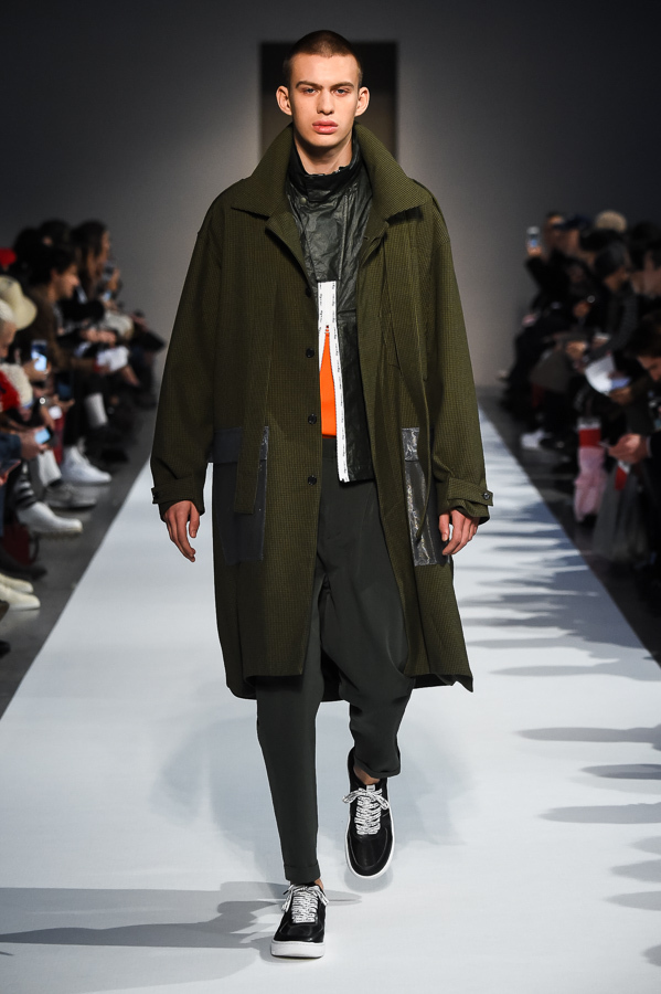 ヨシオクボ 2018-19年秋冬<span>コレクション</span> - 写真22