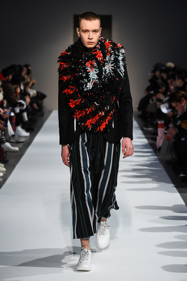ヨシオクボ 2018-19年秋冬<span>コレクション</span> - 写真37