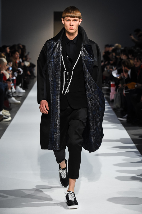ヨシオクボ 2018-19年秋冬<span>コレクション</span> - 写真47