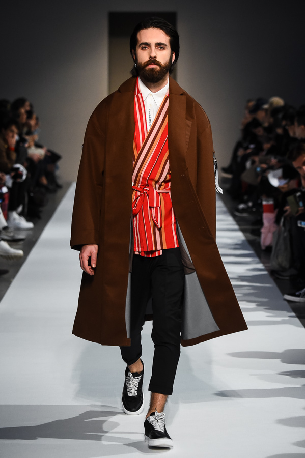 ヨシオクボ 2018-19年秋冬<span>コレクション</span> - 写真51