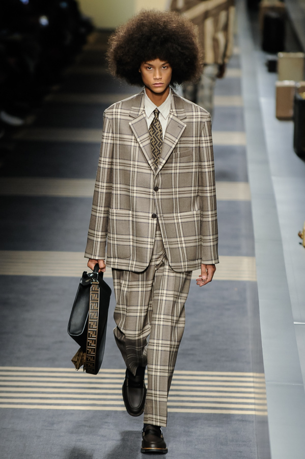 フェンディ(FENDI) 2018-19年秋冬メンズコレクション  - 写真52