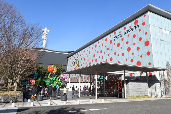 「草間彌生 ALL ABOUT MY LOVE 私の愛のすべて」