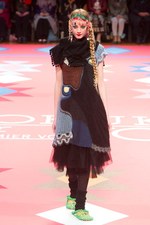 トクコプルミエヴォル 2012年秋冬コレクション - ファンタジックなトルコの旅｜写真24