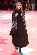 トクコプルミエヴォル 2012年秋冬コレクション - ファンタジックなトルコの旅｜写真36