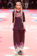 トクコプルミエヴォル 2012年秋冬コレクション - ファンタジックなトルコの旅｜写真48