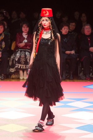 トクコプルミエヴォル 2012年秋冬コレクション - ファンタジックなトルコの旅｜写真3