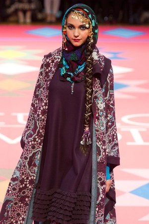 トクコプルミエヴォル 2012年秋冬コレクション - ファンタジックなトルコの旅｜写真19