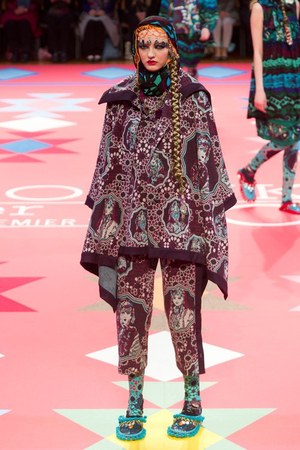 トクコプルミエヴォル 2012年秋冬コレクション - ファンタジックなトルコの旅｜写真20