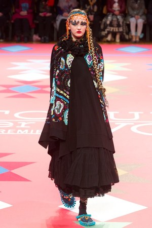 トクコプルミエヴォル 2012年秋冬コレクション - ファンタジックなトルコの旅｜写真36