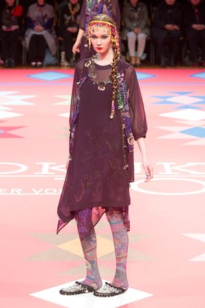 トクコプルミエヴォル 2012年秋冬コレクション - ファンタジックなトルコの旅｜写真43