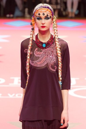 トクコプルミエヴォル 2012年秋冬コレクション - ファンタジックなトルコの旅｜写真49