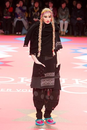 トクコプルミエヴォル 2012年秋冬コレクション - ファンタジックなトルコの旅｜写真59