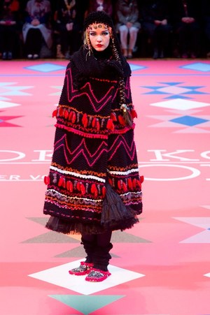 トクコプルミエヴォル 2012年秋冬コレクション - ファンタジックなトルコの旅｜写真73