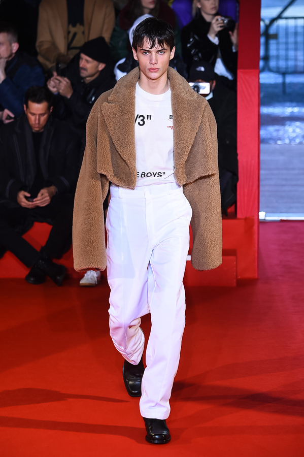 オフ-ホワイト (OFF-WHITE) 2018-19年秋冬ウィメンズ&メンズコレクション シルエット - 写真12