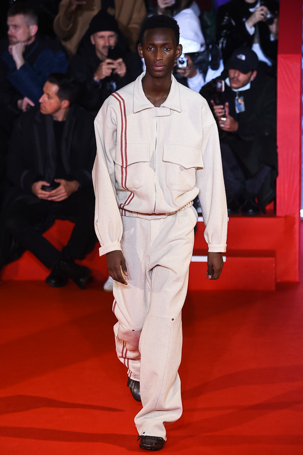 オフ-ホワイト (OFF-WHITE) 2018-19年秋冬ウィメンズ&メンズコレクション シルエット - 写真14