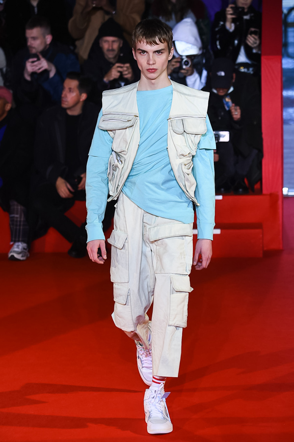 オフ-ホワイト (OFF-WHITE) 2018-19年秋冬ウィメンズ&メンズコレクション シルエット - 写真18