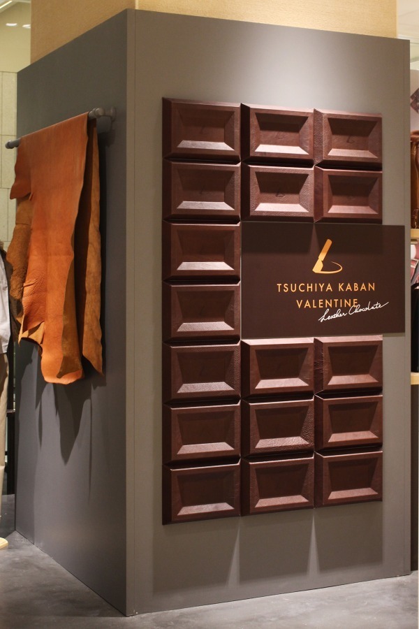 チョコレート店のような鞄屋？土屋鞄が日本橋にオープン｜写真5