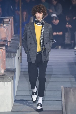アミ アレクサンドル マテュッシ2018年秋冬コレクション - 2人の恋の逃避行｜写真5