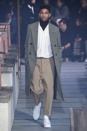 アミ アレクサンドル マテュッシ2018年秋冬コレクション - 2人の恋の逃避行｜写真12