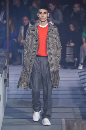 アミ アレクサンドル マテュッシ2018年秋冬コレクション - 2人の恋の逃避行｜写真30