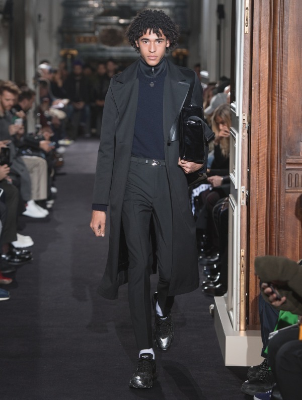 ヴァレンティノ(VALENTINO) 2018-19年秋冬メンズコレクション  - 写真20