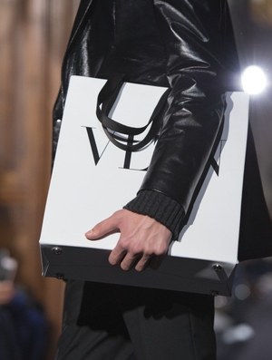 ヴァレンティノ 2018年秋冬メンズコレクション - 気品に満ちた真の反逆｜写真9
