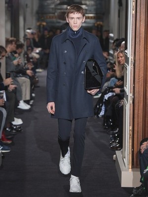 ヴァレンティノ 2018年秋冬メンズコレクション - 気品に満ちた真の反逆｜写真21