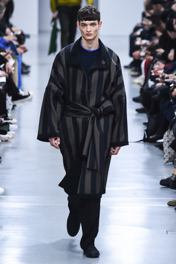 イッセイ ミヤケ メン(ISSEY MIYAKE MEN) 2018-19年秋冬メンズコレクション  - 写真21