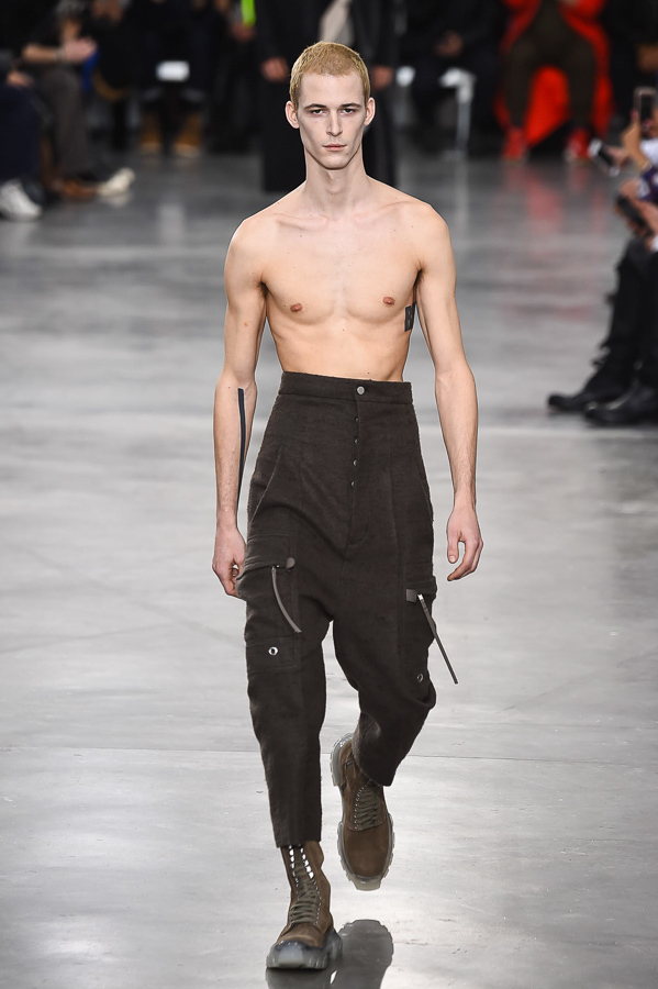 リック・オウエンス(Rick Owens) 2018-19年秋冬メンズコレクション  - 写真8