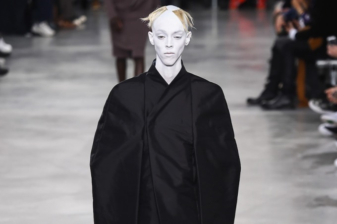 リック・オウエンス 2018-19年秋冬メンズコレクション - 怒りの矛先はどこへ