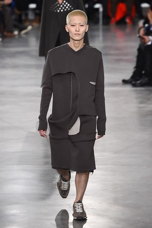 リック・オウエンス(Rick Owens) 2018-19年秋冬メンズコレクション  - 写真43
