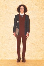 バナル シック ビザール 2012-13年秋冬コレクション -　自分の着たい服をストレートに表現｜写真2