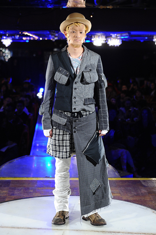 ノゾミ イシグロ オートクチュール(NOZOMI ISHIGURO Haute Couture) 2012-13年秋冬 メンズコレクション  - 写真15