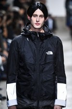 コム デ ギャルソン・ジュンヤ ワタナベ マン 18年秋冬コレクション、カナダグースなどコラボ多数｜写真21