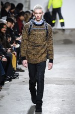 コム デ ギャルソン・ジュンヤ ワタナベ マン 18年秋冬コレクション、カナダグースなどコラボ多数｜写真39