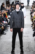 コム デ ギャルソン・ジュンヤ ワタナベ マン 18年秋冬コレクション、カナダグースなどコラボ多数｜写真60