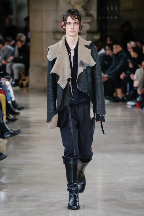 アン ドゥムルメステール(ANN DEMEULEMEESTER) 2018-19年秋冬メンズコレクション  - 写真12