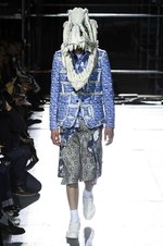 コム デ ギャルソン・オム プリュス 2018年秋冬コレクション - 白が示唆する反骨精神｜写真3