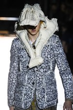 コム デ ギャルソン・オム プリュス 2018年秋冬コレクション - 白が示唆する反骨精神｜写真8