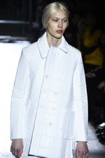 コム デ ギャルソン・オム プリュス 2018年秋冬コレクション - 白が示唆する反骨精神｜写真22