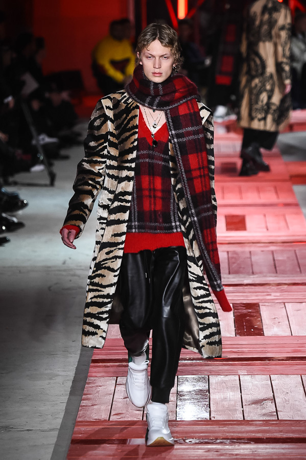 マックイーン(McQueen) 2018-19年秋冬メンズコレクション  - 写真29