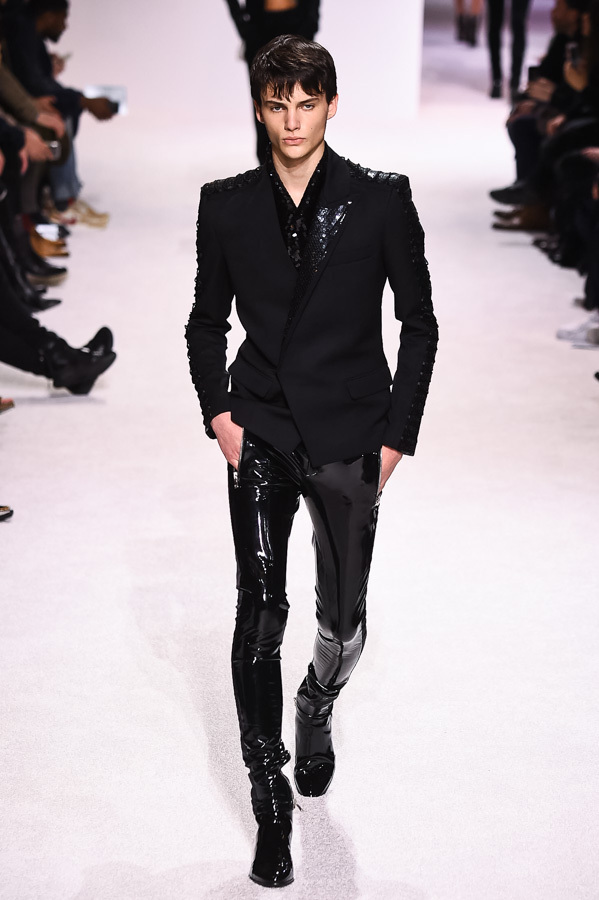 バルマン(BALMAIN) 2018-19年秋冬ウィメンズ&メンズコレクション シルエット - 写真85