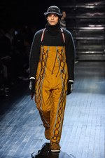 ホワイトマウンテニアリング 18年秋冬メンズコレクション - 90年代ストリートと融合した登山装備｜写真20