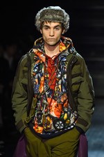 ホワイトマウンテニアリング 18年秋冬メンズコレクション - 90年代ストリートと融合した登山装備｜写真25